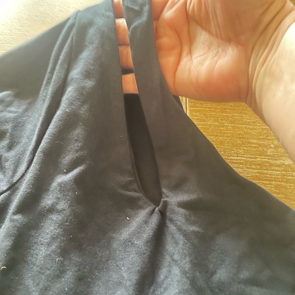 Abercrombie & Fitch
Black one shoulder cropped top
Size Large - Picture 4 of 4